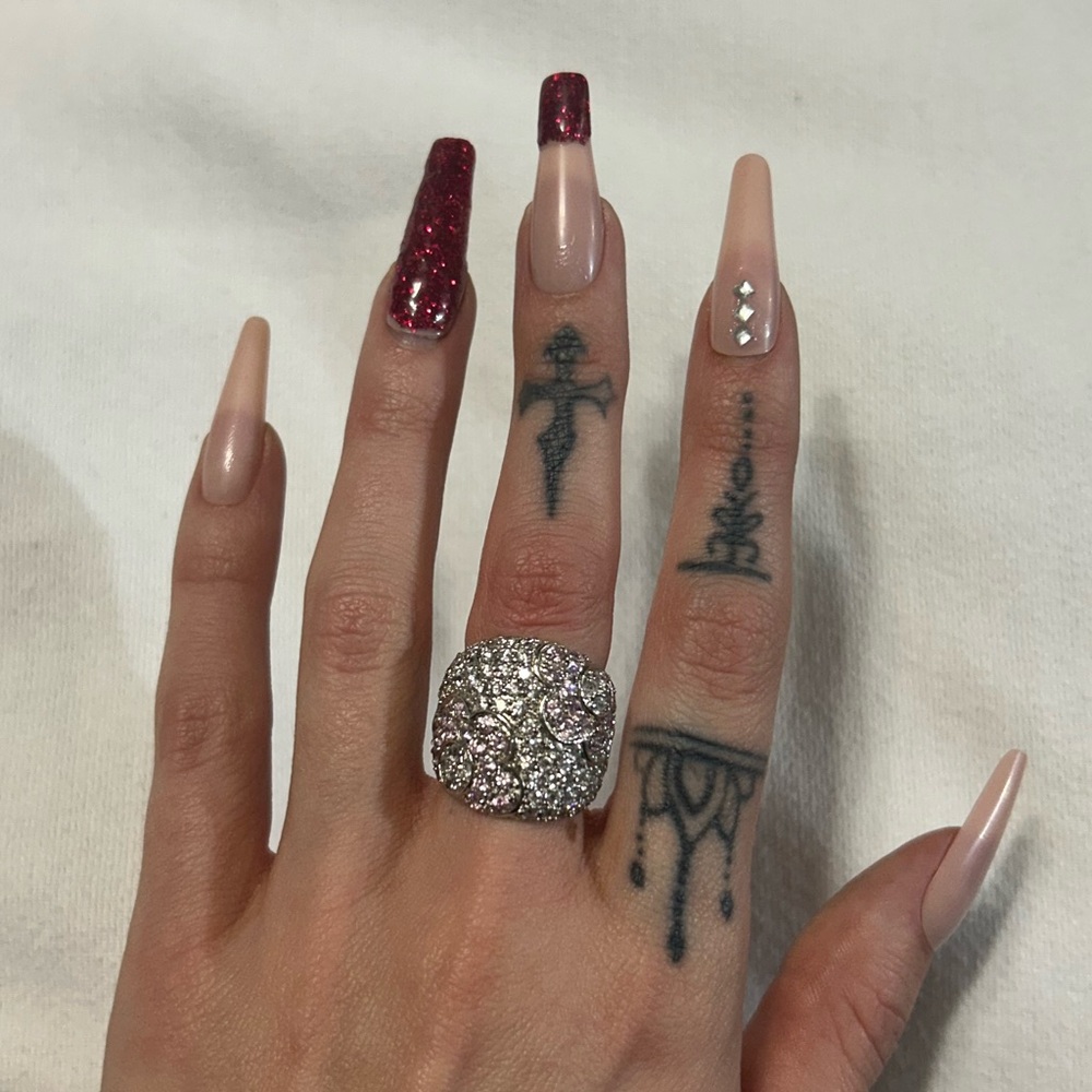 pink and white crystal ring